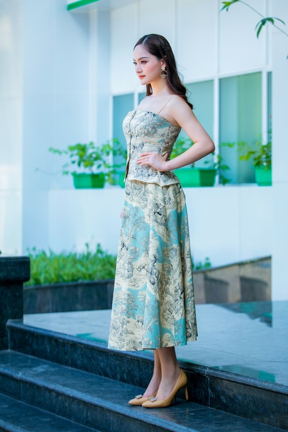 Bất chấp “tiểu tam” phá quấy, vợ chồng “Nàng dâu order” tình tứ từ màn ảnh đến đời thực - 9 Bất chấp “tiểu tam” phá quấy, vợ chồng “Nàng dâu order” tình tứ từ màn ảnh đến đời thực - 9