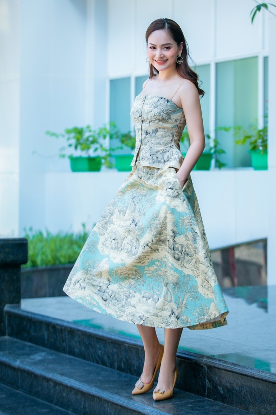 Bất chấp “tiểu tam” phá quấy, vợ chồng “Nàng dâu order” tình tứ từ màn ảnh đến đời thực - 8 Bất chấp “tiểu tam” phá quấy, vợ chồng “Nàng dâu order” tình tứ từ màn ảnh đến đời thực - 8