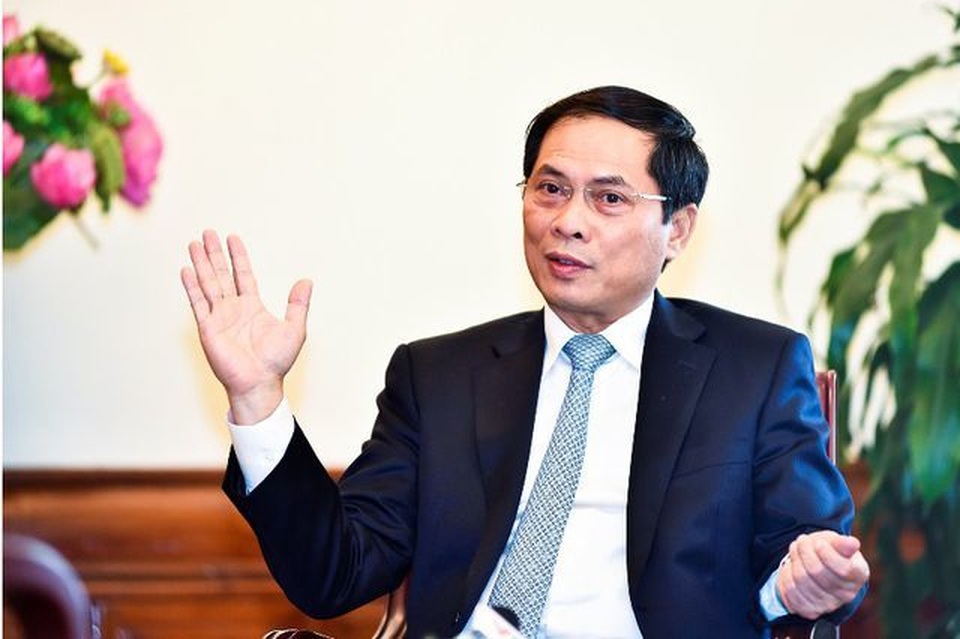 Thứ trưởng Ngoại giao: 7 năm đàm phán gần 4.000 trang tài liệu EVFTA - 1 Thứ trưởng Ngoại giao: 7 năm đàm phán gần 4.000 trang tài liệu EVFTA - 1