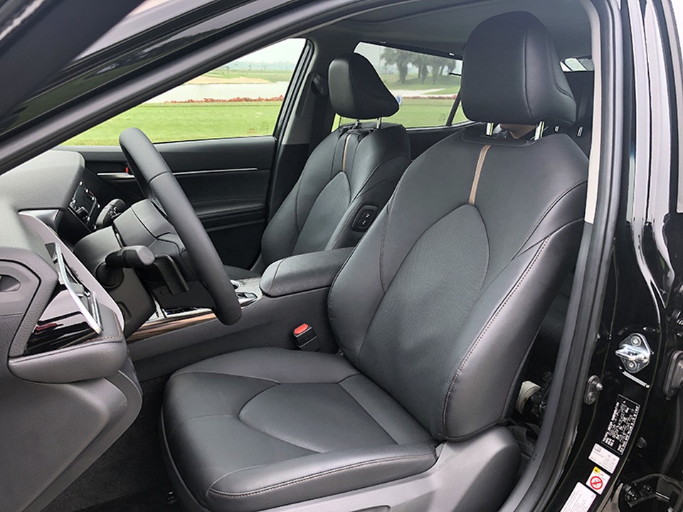 Toyota Camry 2019 – Lột xác hoàn toàn - 1