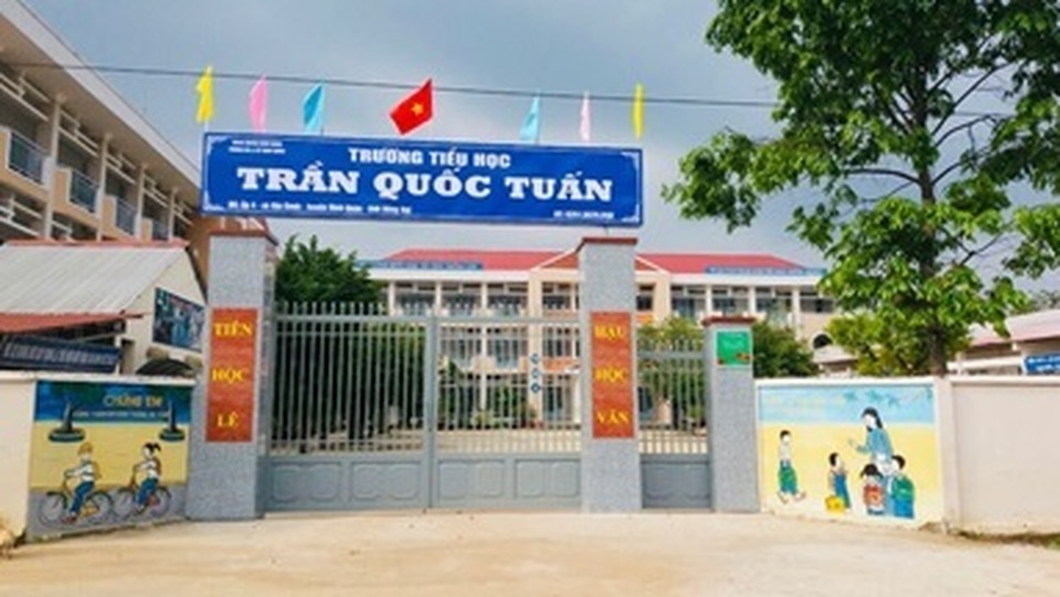 Cashwagon tài trợ xây cổng trường tại Đồng Nai - 1 Cashwagon tài trợ xây cổng trường tại Đồng Nai - 1
