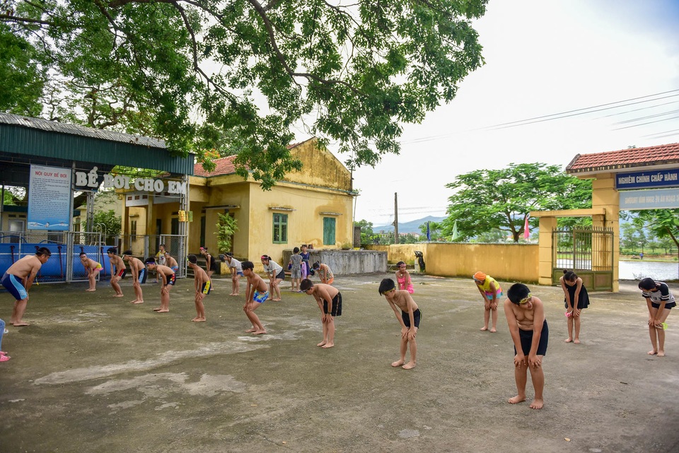 Quảng Ninh: Đưa vào sử dụng 21 bể bơi di động thông minh miễn phí cho trẻ em - 1 Quảng Ninh: Đưa vào sử dụng 21 bể bơi di động thông minh miễn phí cho trẻ em - 1