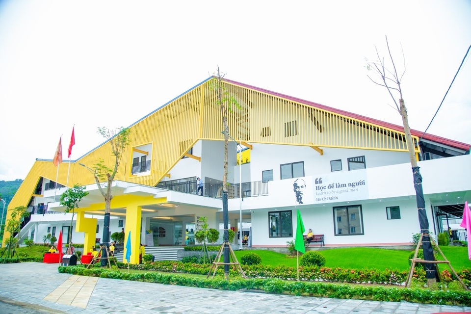 Ghé thăm Dạ Hợp - Ngôi trường “rồng rắn lên mây” giữa thung lũng Hòa Bình - 2 Ghé thăm Dạ Hợp - Ngôi trường “rồng rắn lên mây” giữa thung lũng Hòa Bình - 2