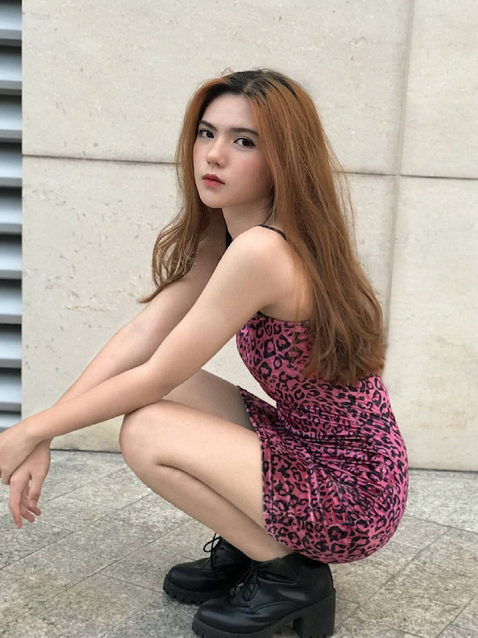 Hot girl 16 tuổi mặt đẹp như tạc nhưng hầu như không cười khi chụp ảnh - 5 Hot girl 16 tuổi mặt đẹp như tạc nhưng hầu như không cười khi chụp ảnh - 5
