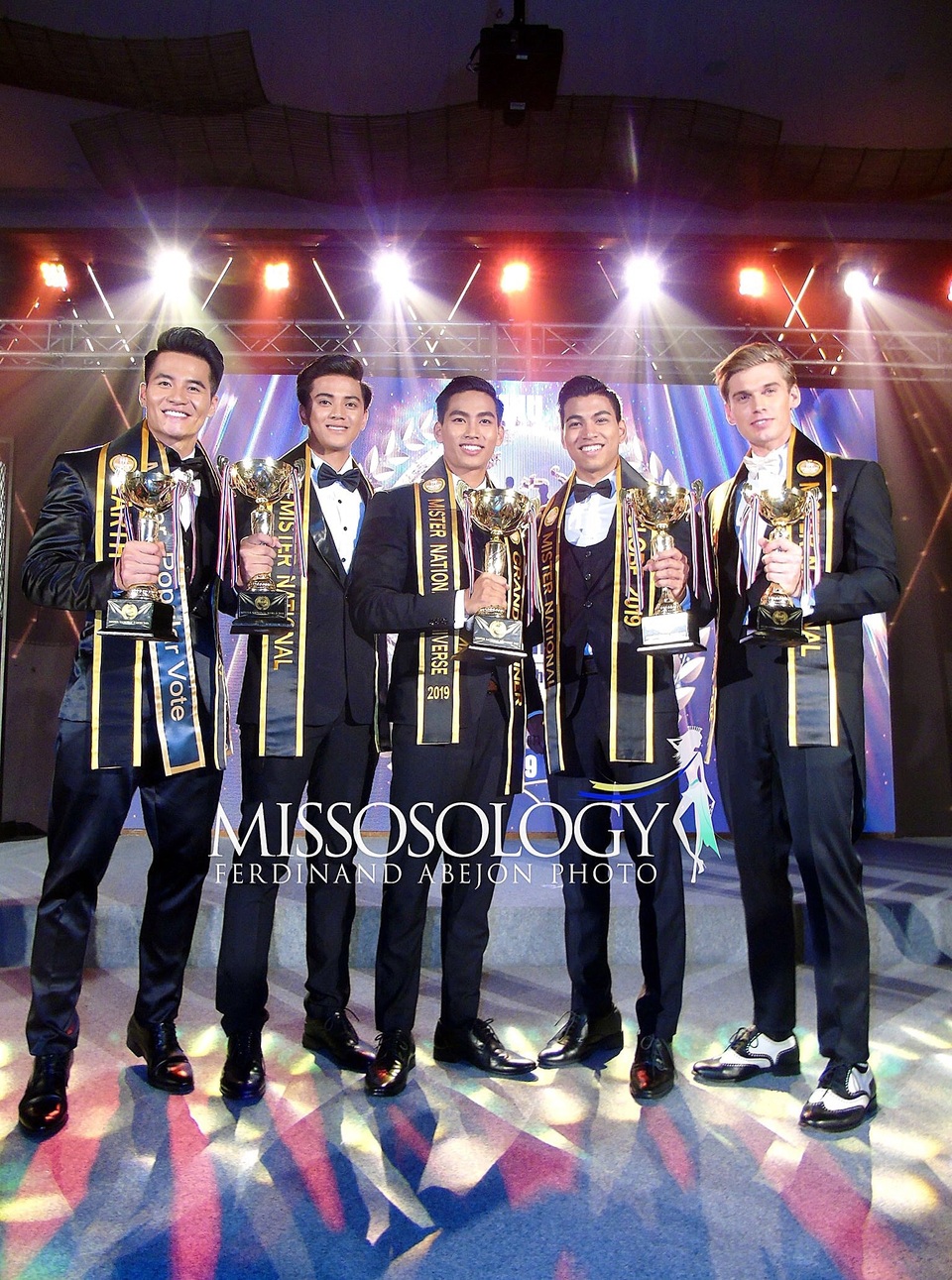 Đặng Hiếu Đức đạt giải Nam vương Hoàn vũ Trái đất 2019 - 4