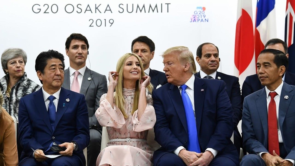 Ông Trump hứng chỉ trích vì để con gái thể hiện “quá đà” tại G20 - 1 Ông Trump hứng chỉ trích vì để con gái thể hiện “quá đà” tại G20 - 1