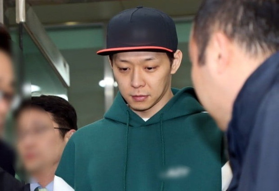 “Hoàng tử gác mái” Park Yoochun bị tuyên án vì mua bán và dùng ma túy - 4 “Hoàng tử gác mái” Park Yoochun bị tuyên án vì mua bán và dùng ma túy - 4