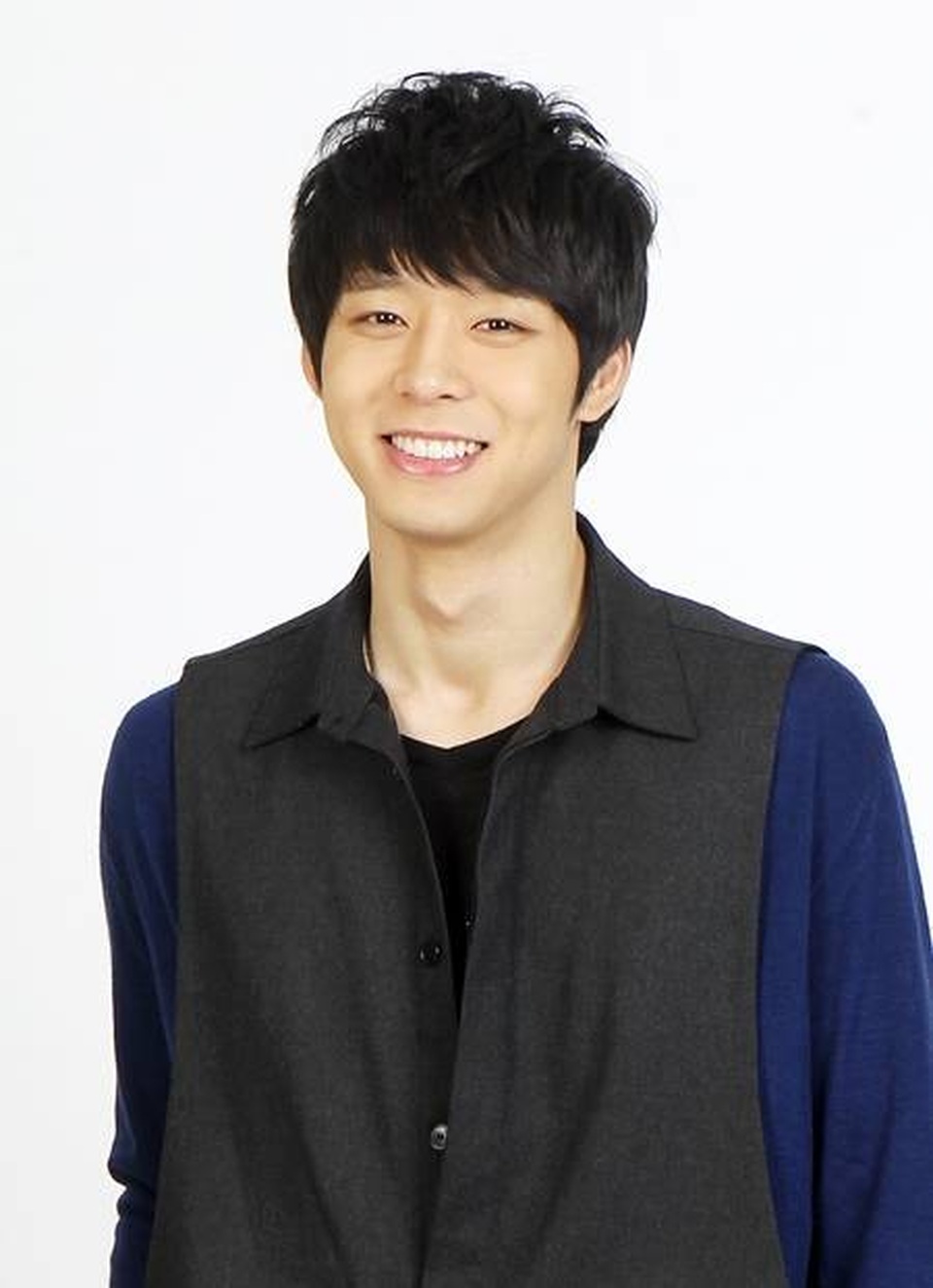“Hoàng tử gác mái” Park Yoochun bị tuyên án vì mua bán và dùng ma túy - 5 “Hoàng tử gác mái” Park Yoochun bị tuyên án vì mua bán và dùng ma túy - 5
