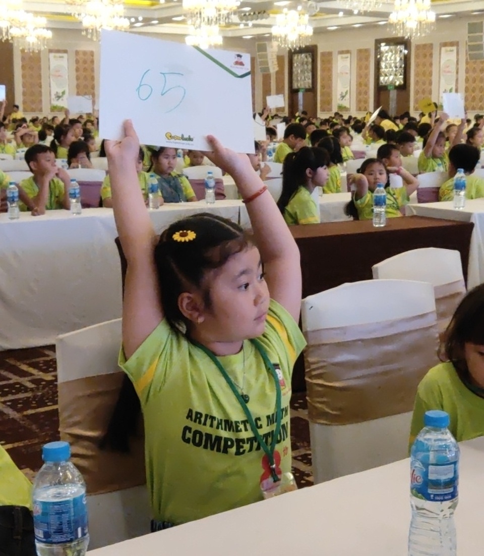 Gần 1.300 thí sinh đã bước vào vòng chung kết kỳ thi “Toán trí tuệ Superbrain toàn quốc lần 8” - 3 Gần 1.300 thí sinh đã bước vào vòng chung kết kỳ thi “Toán trí tuệ Superbrain toàn quốc lần 8” - 3