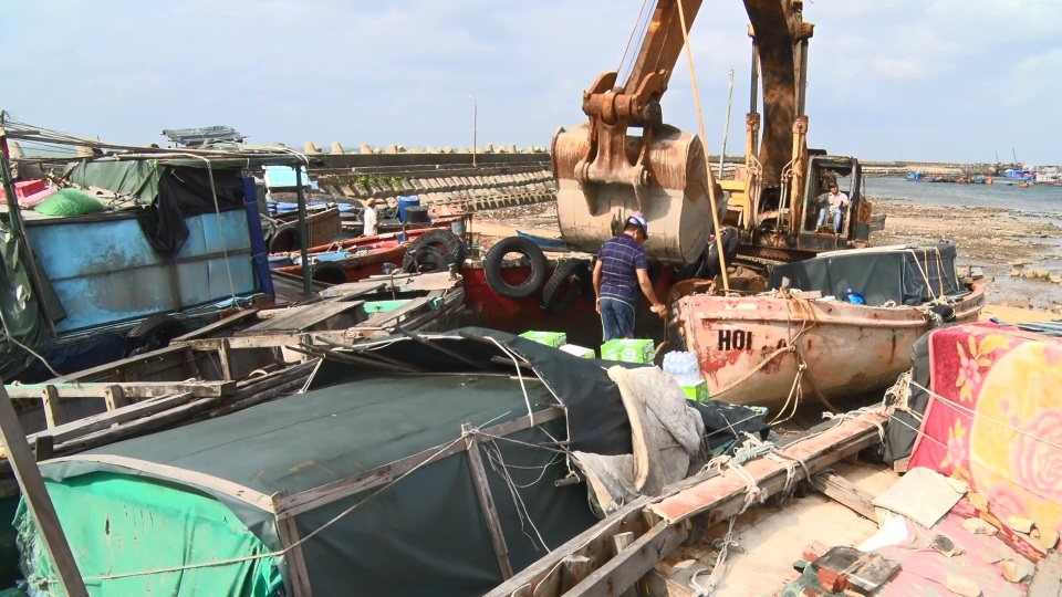 Bạch Long Vĩ đã có gió cấp 7 - 8, Đồ Sơn sóng biển dâng cao - 1 Bạch Long Vĩ đã có gió cấp 7 - 8, Đồ Sơn sóng biển dâng cao - 1