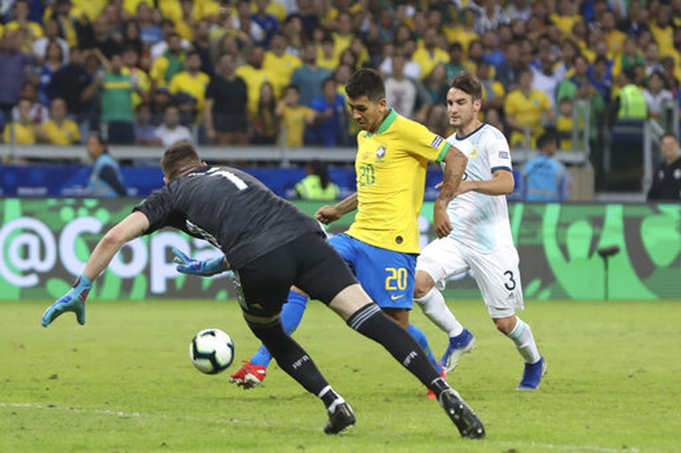 Brazil 2-0 Argentina: Jesus, Firmino đưa đội chủ nhà vào chung kết - 4 Brazil 2-0 Argentina: Jesus, Firmino đưa đội chủ nhà vào chung kết - 4