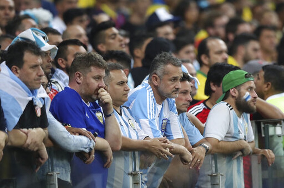 Nhìn lại chiến thắng ngọt ngào của Brazil trước Argentina - 16 Nhìn lại chiến thắng ngọt ngào của Brazil trước Argentina - 16