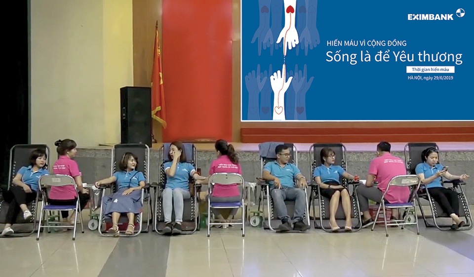 Eximbank tổ chức ngày hội hiến máu vì cộng đồng 2019 - 2 Eximbank tổ chức ngày hội hiến máu vì cộng đồng 2019 - 2