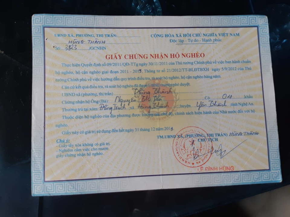 Bố bị bò húc chết, mẹ lâm bệnh nặng, 3 đứa trẻ mịt mờ tương lai - 10 Bố bị bò húc chết, mẹ lâm bệnh nặng, 3 đứa trẻ mịt mờ tương lai - 10