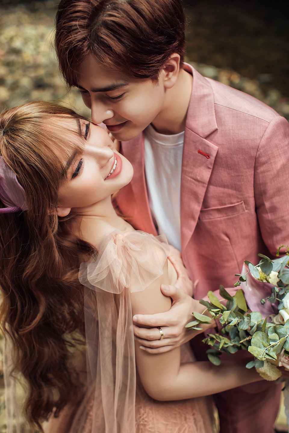 Ca sĩ Thu Thủy tung ảnh cưới, tiết lộ sẽ tái hôn vào tháng 7 - 9 Ca sĩ Thu Thủy tung ảnh cưới, tiết lộ sẽ tái hôn vào tháng 7 - 9