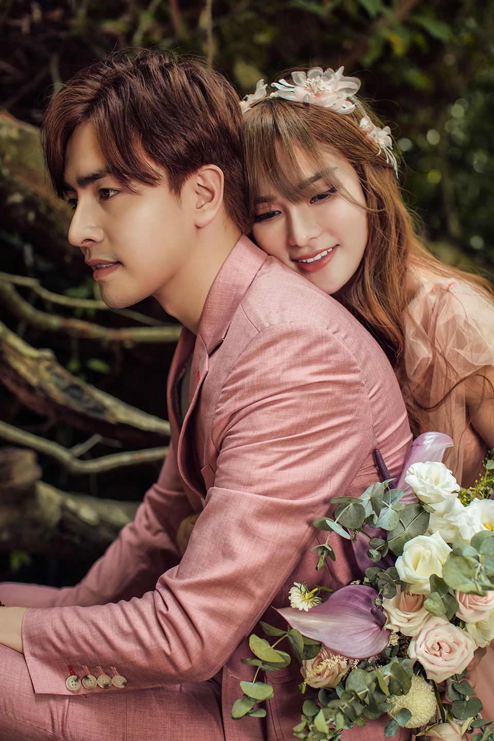 Ca sĩ Thu Thủy tung ảnh cưới, tiết lộ sẽ tái hôn vào tháng 7 - 8 Ca sĩ Thu Thủy tung ảnh cưới, tiết lộ sẽ tái hôn vào tháng 7 - 8
