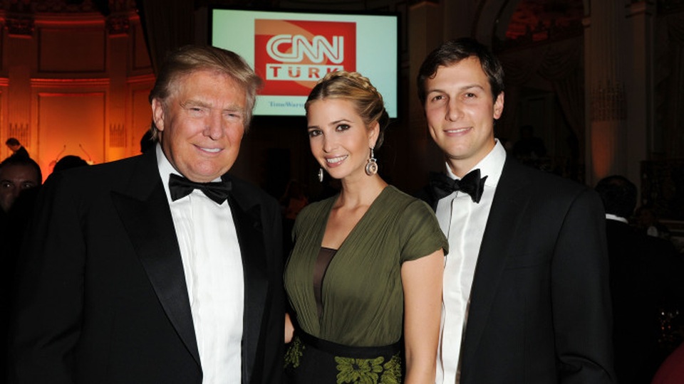 Tiết lộ quan chức nhận mức lương cao nhất Nhà Trắng năm 2018 sau ông Trump - 1 Tiết lộ quan chức nhận mức lương cao nhất Nhà Trắng năm 2018 sau ông Trump - 1