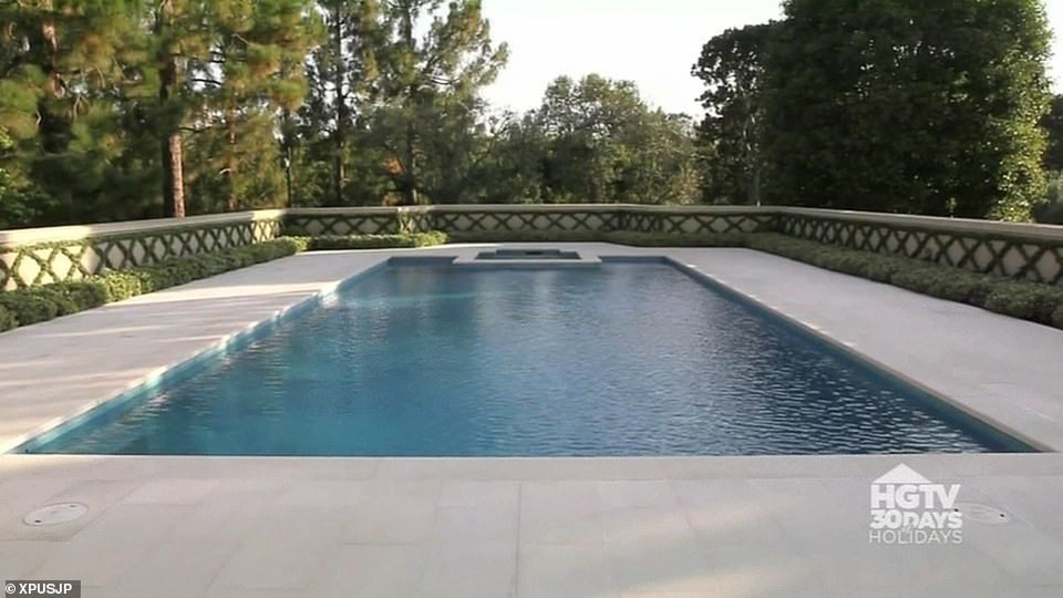 Biệt thự khổng lồ ở Los Angeles với 123 phòng và hộp đêm vừa được bán với giá kỉ lục 95 triệu bảng - 3 Biệt thự khổng lồ ở Los Angeles với 123 phòng và hộp đêm vừa được bán với giá kỉ lục 95 triệu bảng - 3