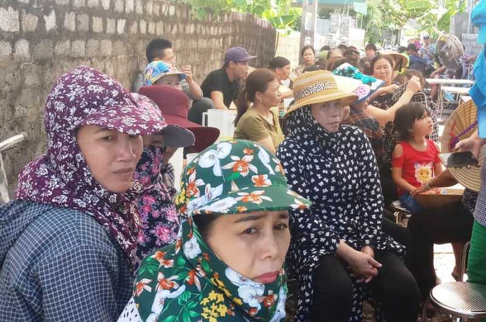 Hố tử thần nuốt chửng 5 người: Buổi chợ định mệnh của đôi vợ chồng! - 5