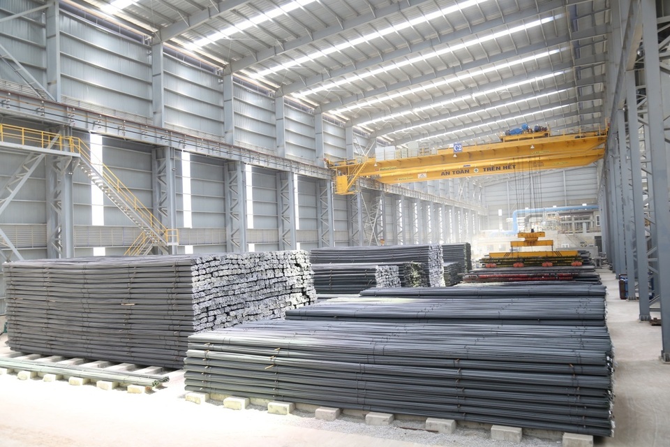 Hòa Phát đã cung cấp cho thị trường hơn 1,3 triệu tấn thép sau 6 tháng - 2 Hòa Phát đã cung cấp cho thị trường hơn 1,3 triệu tấn thép sau 6 tháng - 2