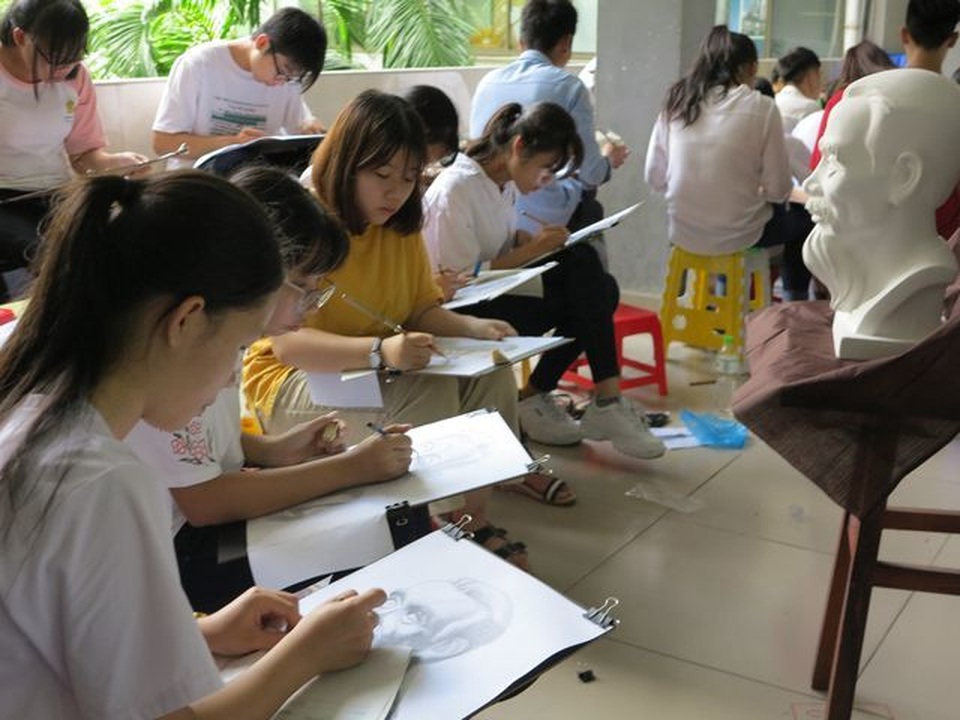 Trường ĐH Sư phạm Kỹ thuật TP.HCM công bố kết quả thi năng khiếu - 1 Trường ĐH Sư phạm Kỹ thuật TP.HCM công bố kết quả thi năng khiếu - 1