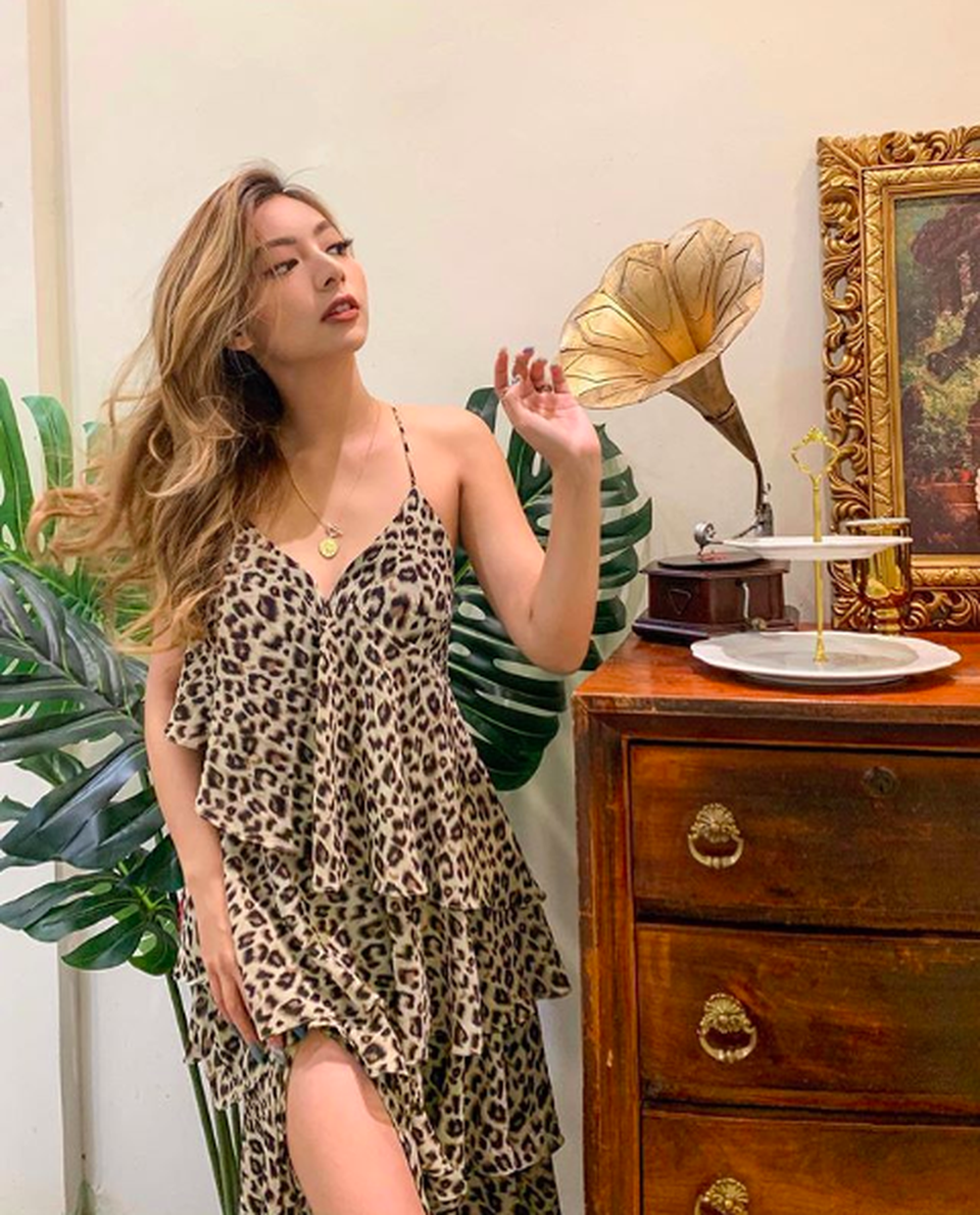 Mỹ nữ nhà võ Katleen Phan Võ tung cú đá vòng cầu bay nắp chai cực ngầu - 3 Mỹ nữ nhà võ Katleen Phan Võ tung cú đá vòng cầu bay nắp chai cực ngầu - 3