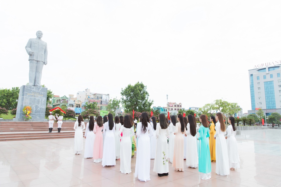 Hoa hậu Đỗ Mỹ Linh cùng dàn người đẹp Miss World Vietnam hội tụ ở xứ nhãn - 3 Hoa hậu Đỗ Mỹ Linh cùng dàn người đẹp Miss World Vietnam hội tụ ở xứ nhãn - 3