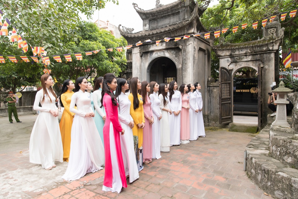 Hoa hậu Đỗ Mỹ Linh cùng dàn người đẹp Miss World Vietnam hội tụ ở xứ nhãn - 9 Hoa hậu Đỗ Mỹ Linh cùng dàn người đẹp Miss World Vietnam hội tụ ở xứ nhãn - 9
