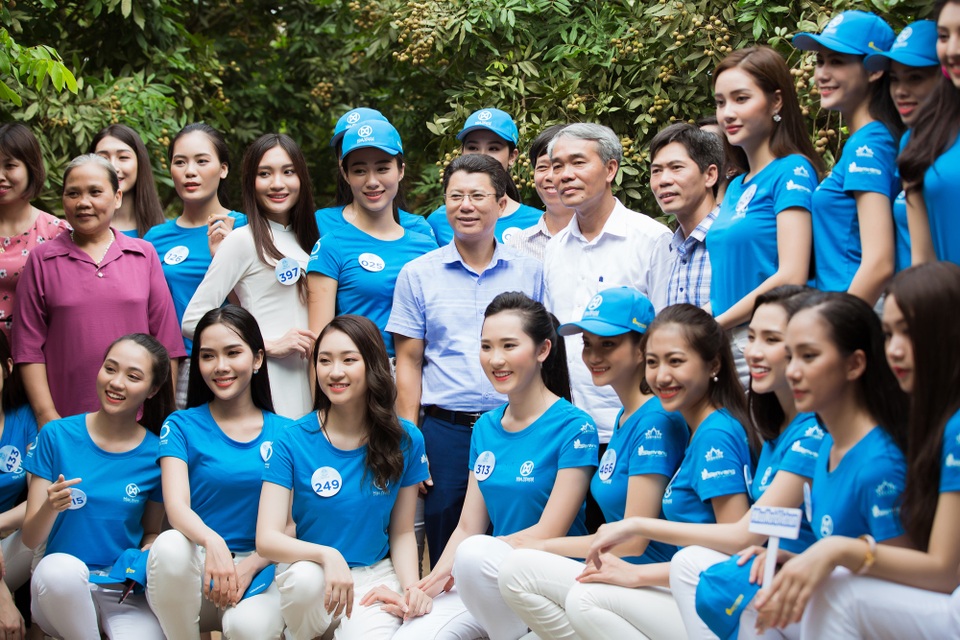 Hoa hậu Đỗ Mỹ Linh cùng dàn người đẹp Miss World Vietnam hội tụ ở xứ nhãn - 18 Hoa hậu Đỗ Mỹ Linh cùng dàn người đẹp Miss World Vietnam hội tụ ở xứ nhãn - 18