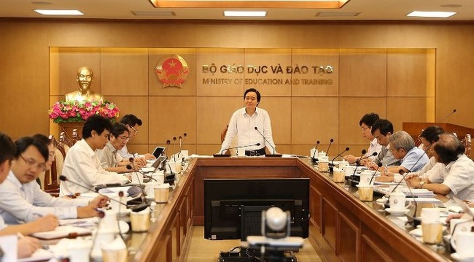Bộ trưởng Giáo dục: “Phải có SGK tốt nhất cho chương trình giáo dục phổ thông mới” - 1 Bộ trưởng Giáo dục: “Phải có SGK tốt nhất cho chương trình giáo dục phổ thông mới” - 1