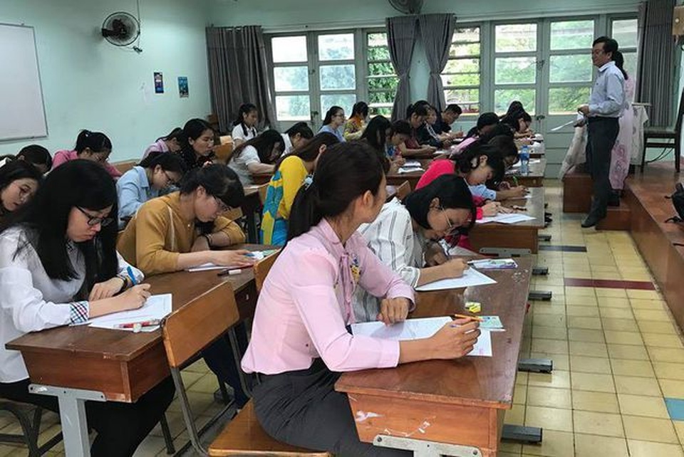 TPHCM lại “ca” điệp khúc: “Giáo viên ở đâu rồi?” - 2 TPHCM lại “ca” điệp khúc: “Giáo viên ở đâu rồi?” - 2