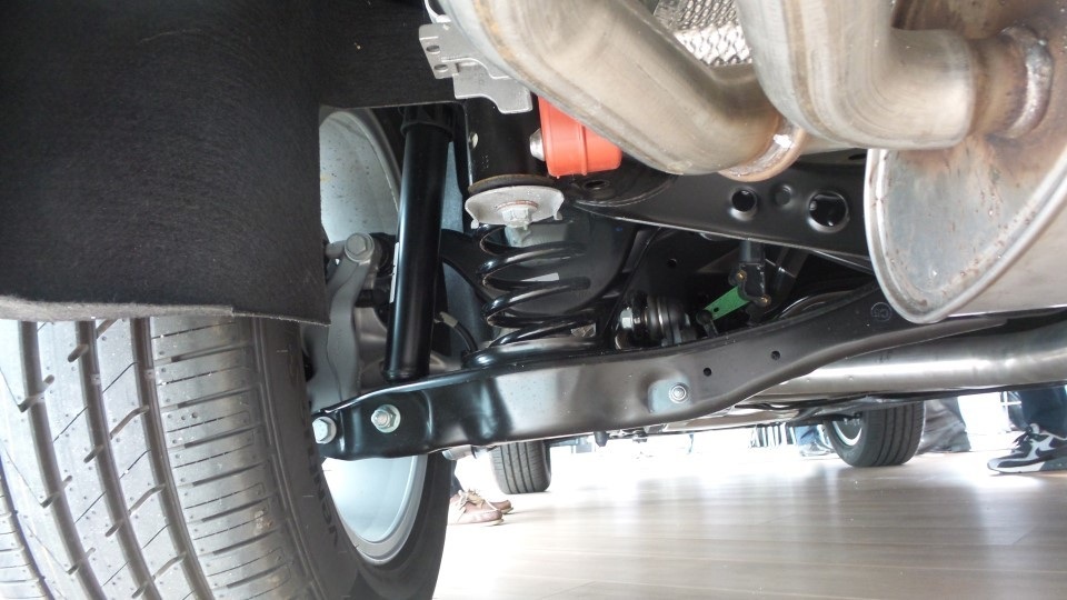 375 chiếc Volkswagen Tiguan tại Việt Nam có nguy cơ gãy lò xo giảm xóc sau - 2 375 chiếc Volkswagen Tiguan tại Việt Nam có nguy cơ gãy lò xo giảm xóc sau - 2
