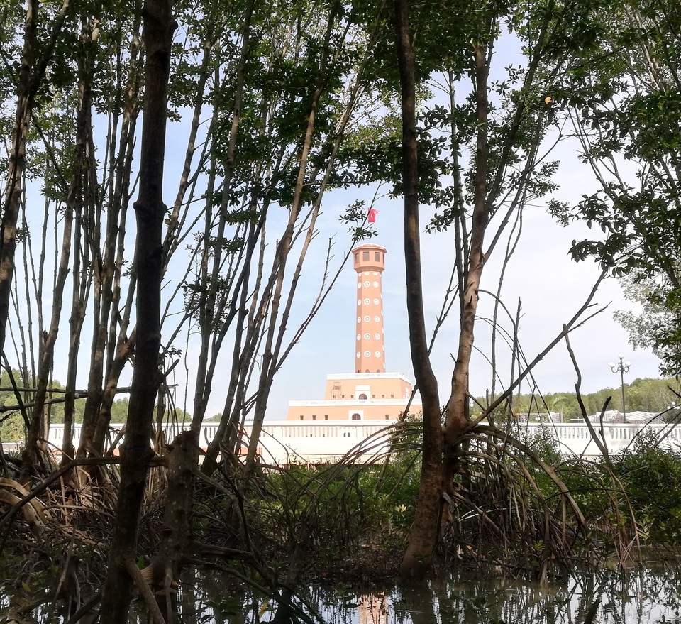 Cà Mau: 6 tháng đầu năm đón hơn 800.000 lượt khách du lịch - 5 Cà Mau: 6 tháng đầu năm đón hơn 800.000 lượt khách du lịch - 5