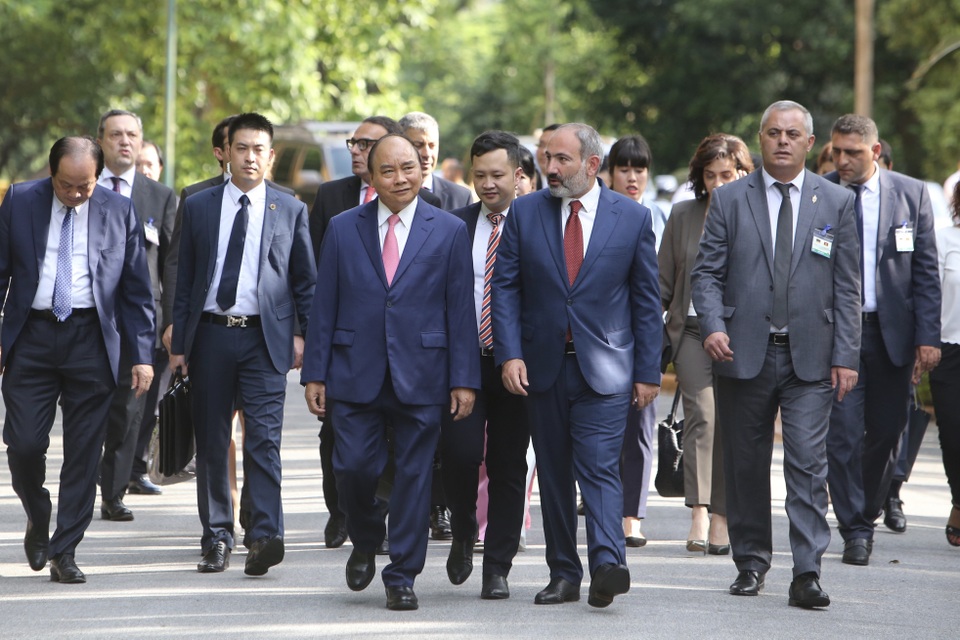 Thủ tướng Nguyễn Xuân Phúc đón người đồng cấp Armenia thăm chính thức Việt Nam - 6 Thủ tướng Nguyễn Xuân Phúc đón người đồng cấp Armenia thăm chính thức Việt Nam - 6