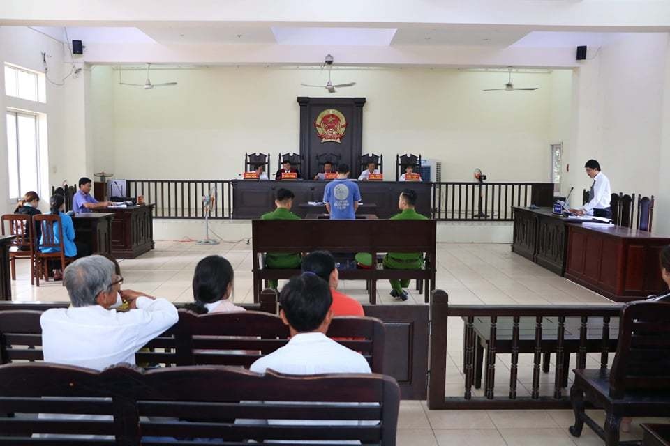 Giết người bất thành, 13 năm trốn nã, lĩnh 15 năm tù  - 1