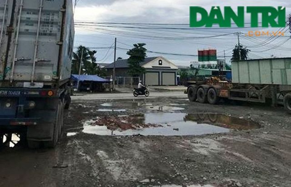 Điều tra vụ mất trộm xe đầu kéo container trong cảng Cát Lái - 2