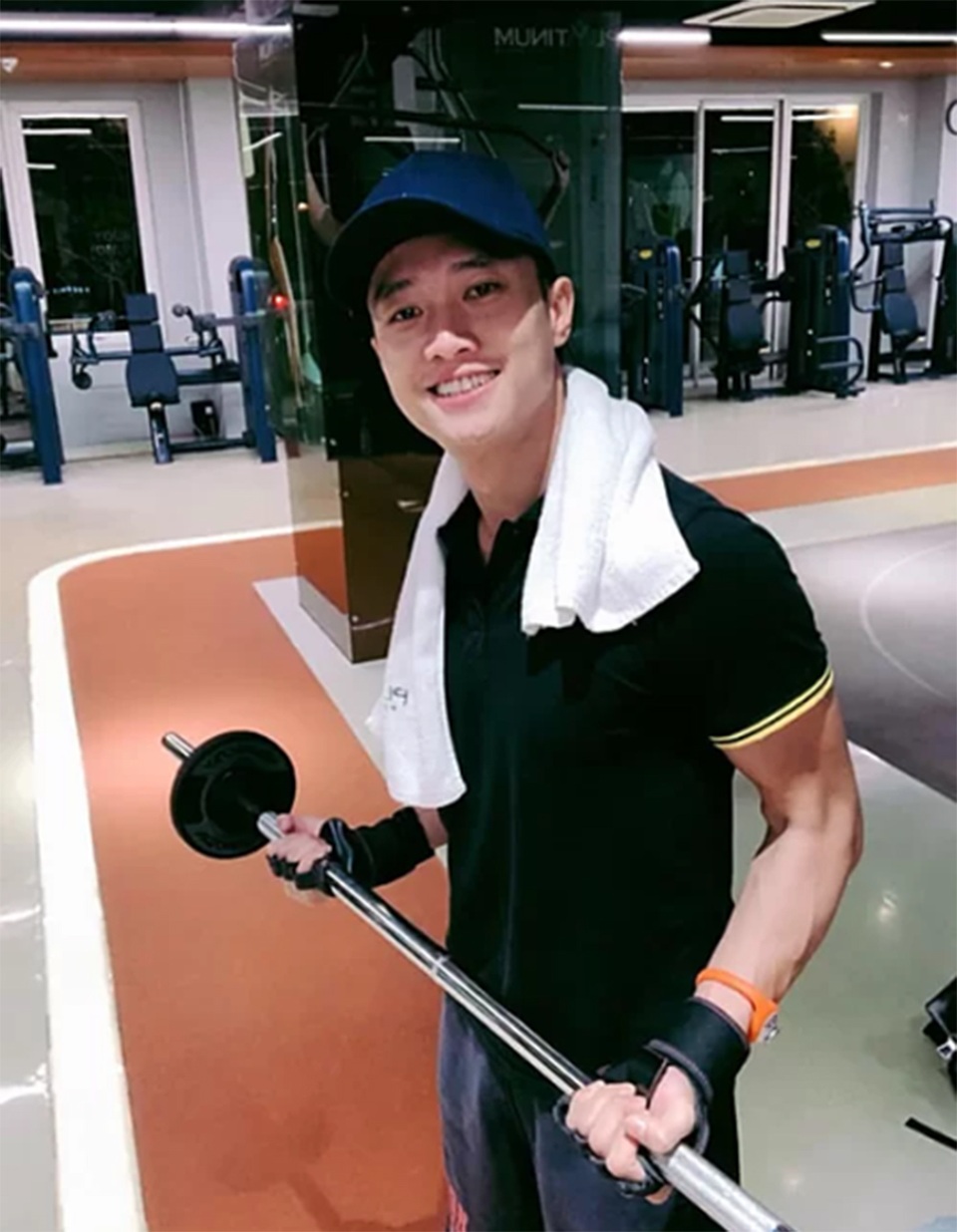 Tuấn Hưng, Phan Hiển khoe ảnh hôn vợ - 5 Tuấn Hưng, Phan Hiển khoe ảnh hôn vợ - 5