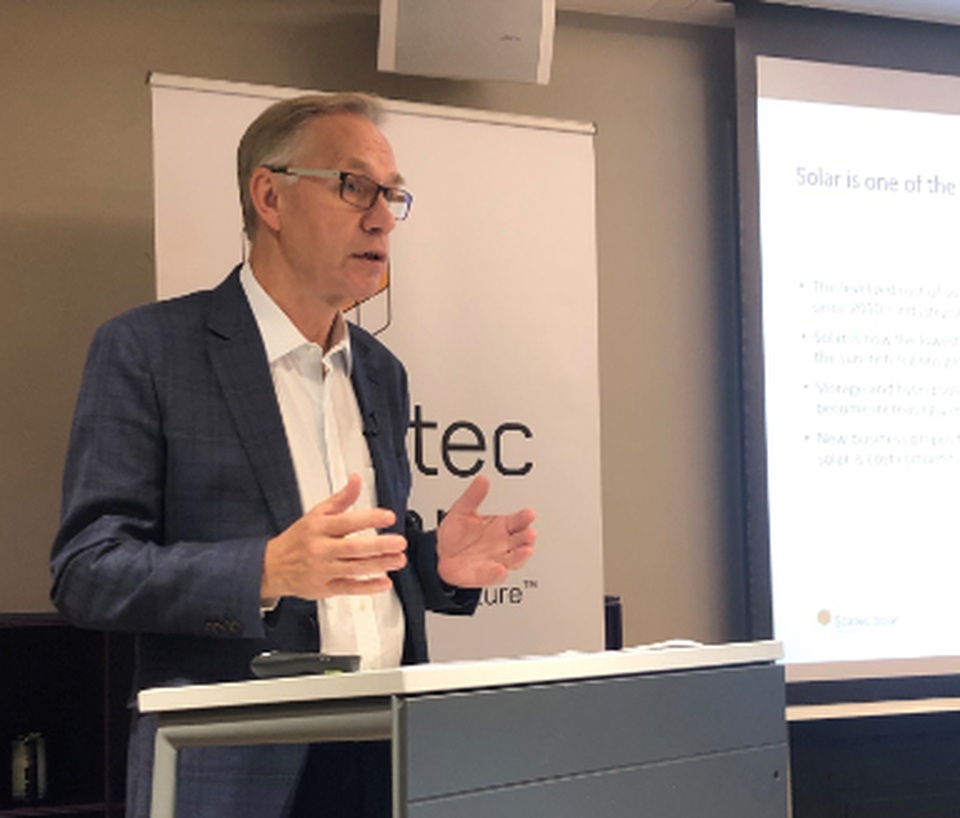 “Chúng tôi đến Việt Nam là để ở lại” - 1