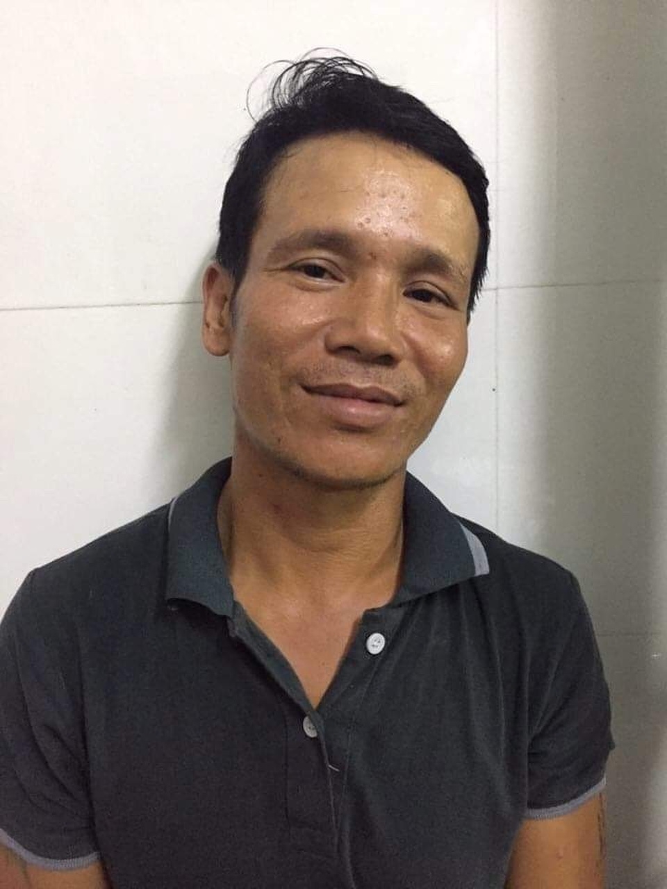 Về quê thăm mẹ, người đàn ông bị đâm tử vong - 1 Về quê thăm mẹ, người đàn ông bị đâm tử vong - 1