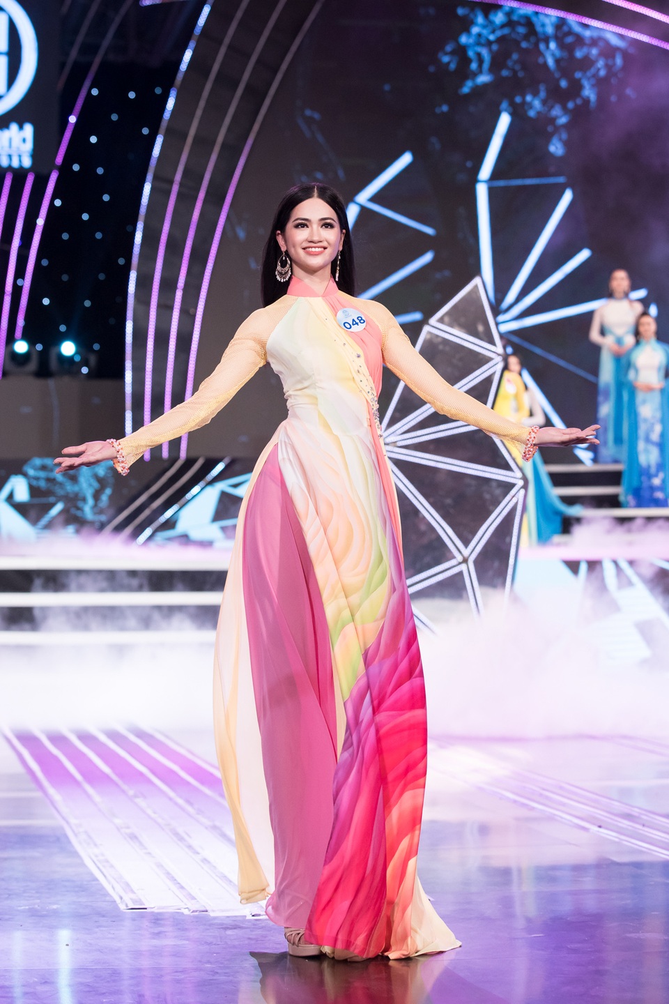 Bạn gái Trọng Đại khóc như mưa khi bị loại khỏi Miss World Việt Nam 2019 - 6 Bạn gái Trọng Đại khóc như mưa khi bị loại khỏi Miss World Việt Nam 2019 - 6