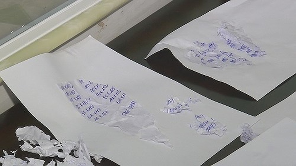 Vụ tấn công đồng loạt 27 tụ điểm lô đề: Nằm trong 2 đường dây đánh bạc tiền tỷ - 3 Vụ tấn công đồng loạt 27 tụ điểm lô đề: Nằm trong 2 đường dây đánh bạc tiền tỷ - 3