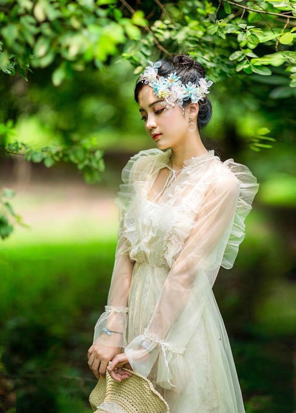 Ngỡ ngàng vẻ đẹp trong veo của thiếu nữ Bắc Giang - 10 Ngỡ ngàng vẻ đẹp trong veo của thiếu nữ Bắc Giang - 10