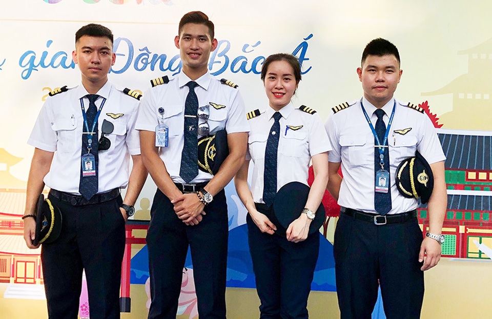 Nữ cơ phó 9x xinh đẹp: Từng không nghĩ sẽ làm phi công - 3 Nữ cơ phó 9x xinh đẹp: Từng không nghĩ sẽ làm phi công - 3