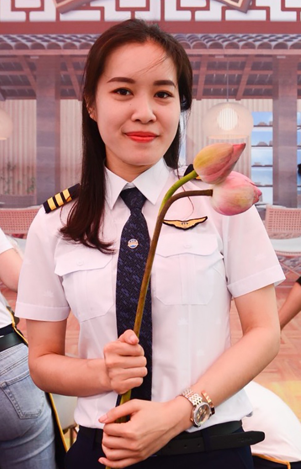 Nữ cơ phó 9x xinh đẹp: Từng không nghĩ sẽ làm phi công - 4 Nữ cơ phó 9x xinh đẹp: Từng không nghĩ sẽ làm phi công - 4
