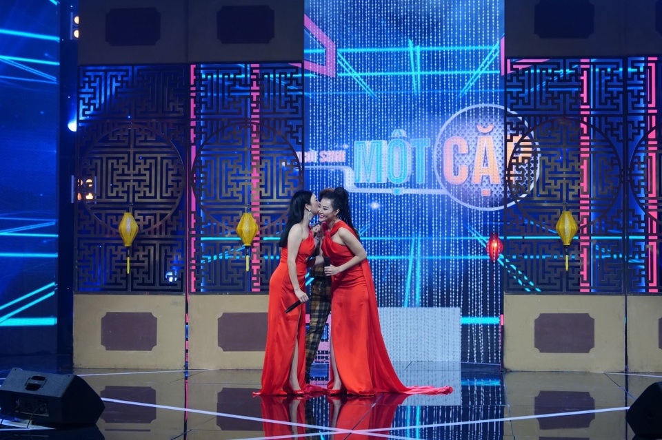 Ca sĩ Thu Phương lần đầu trổ tài catwalk - 15 Ca sĩ Thu Phương lần đầu trổ tài catwalk - 15