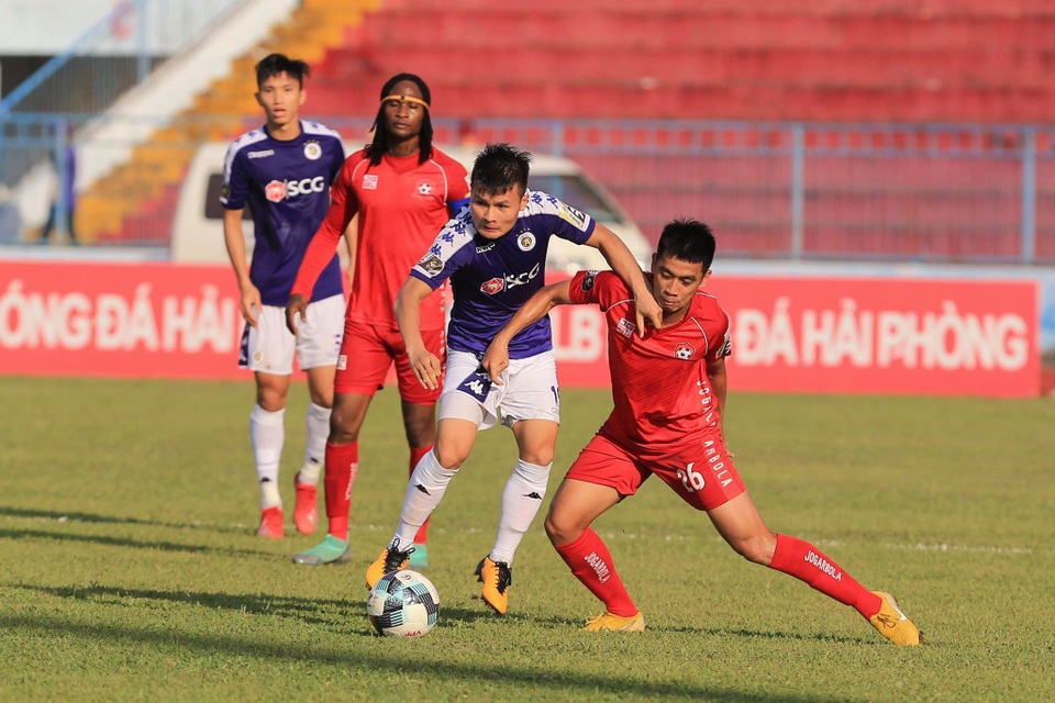 Văn Quyết lập công, CLB Hà Nội đòi lại ngôi đầu V-League - 2 Văn Quyết lập công, CLB Hà Nội đòi lại ngôi đầu V-League - 2