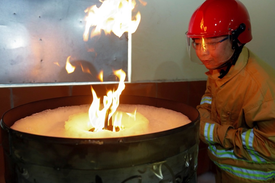VinaFoam đưa nhà máy chất tạo bọt chữa cháy vào hoạt động - 8