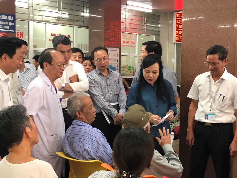 Bộ trưởng Bộ Y tế đau đầu tìm nguồn tài chính chi trả phát hiện bệnh ngay khi còn là “người khoẻ” - 2 Bộ trưởng Bộ Y tế đau đầu tìm nguồn tài chính chi trả phát hiện bệnh ngay khi còn là “người khoẻ” - 2