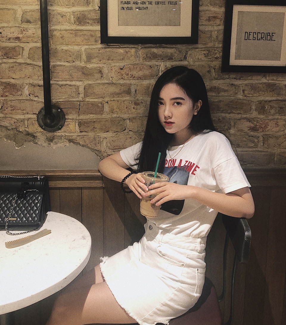 Cầu thủ Hà Đức Chinh và bạn gái: Từ úp mở tới công khai tỏ tình - 2 Cầu thủ Hà Đức Chinh và bạn gái: Từ úp mở tới công khai tỏ tình - 2