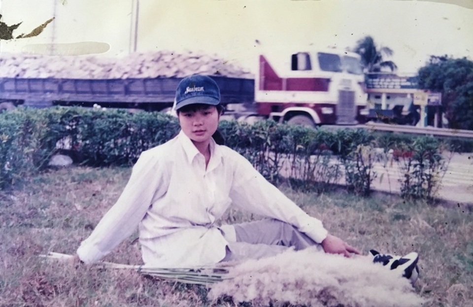 Cha mẹ già mỏi mòn đợi lời hẹn đi hết một giáp sẽ về của con gái - 4